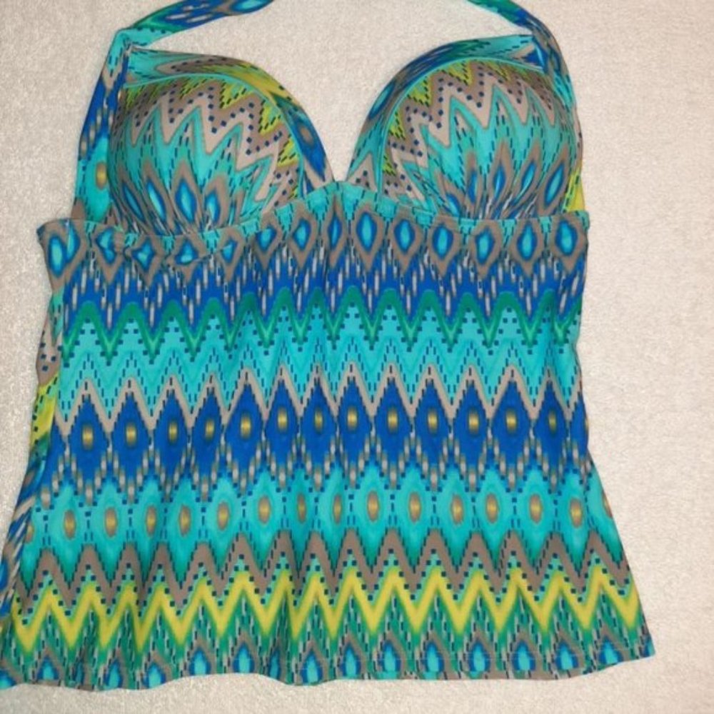 ISLAND ESCAPE Tankini in size Medium